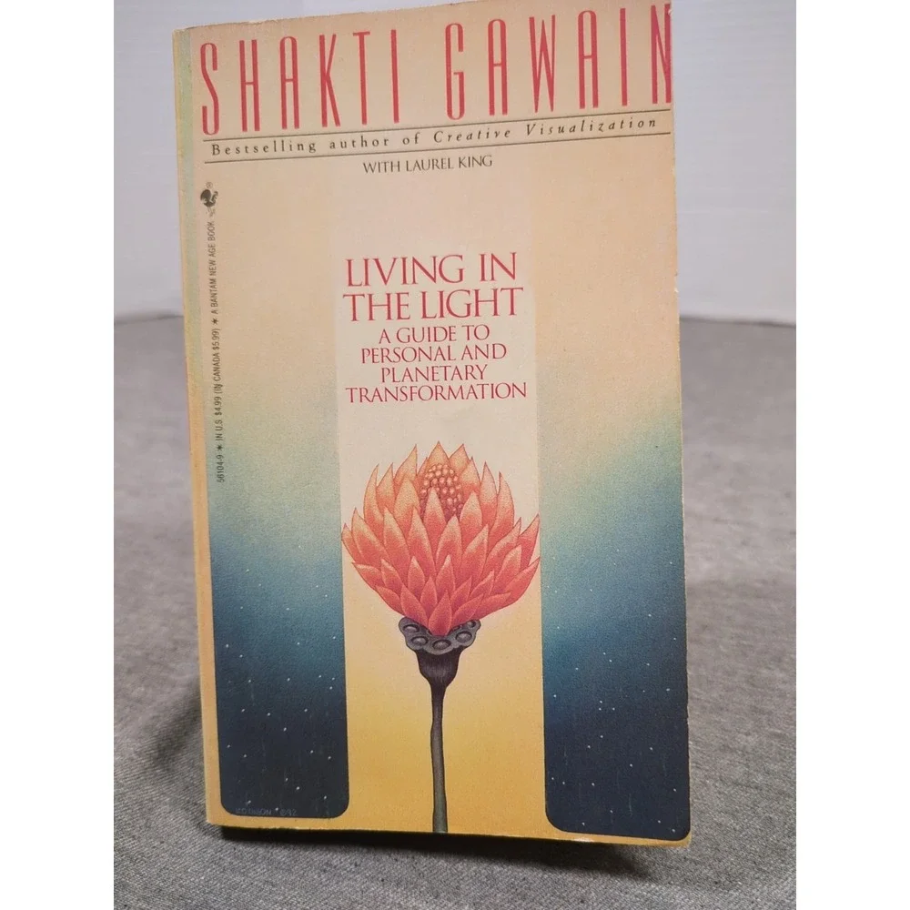 1993 Living In The Light‎ Shakti Gawain VTG Bantam Books Paperback 1st Printing
